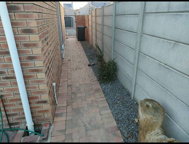 3 BEDROOM PROPERTY TO RENT IN BRACKEN HEIGHTS
